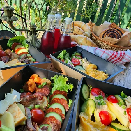 Fruzsi Vendeghaz Πανσιόν