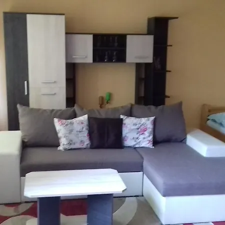 Fruzsi Vendeghaz Πανσιόν