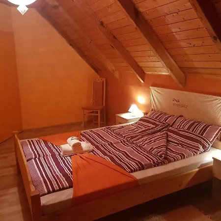 Vendégház Fruzsi